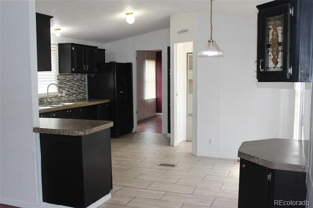 4825 astrozon Boulevard Colorado Springs, CO 80916