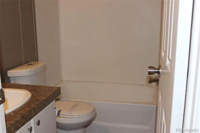 4825 astrozon Boulevard Colorado Springs, CO 80916