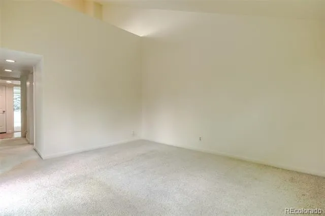 2267 S Yosemite Circle Denver, CO 80231
