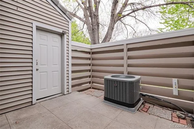 2267 S Yosemite Circle Denver, CO 80231