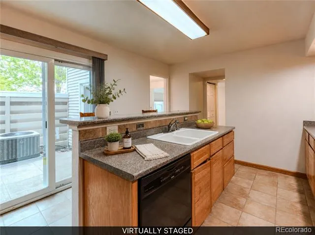 2267 S Yosemite Circle Denver, CO 80231