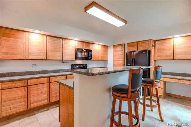 2267 S Yosemite Circle Denver, CO 80231