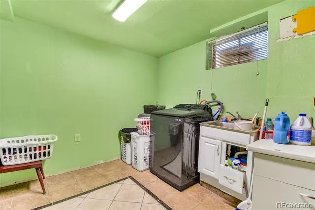 7477 Canosa Court Westminster, CO 80030