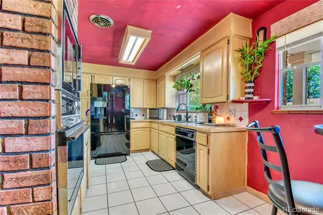 7477 Canosa Court Westminster, CO 80030