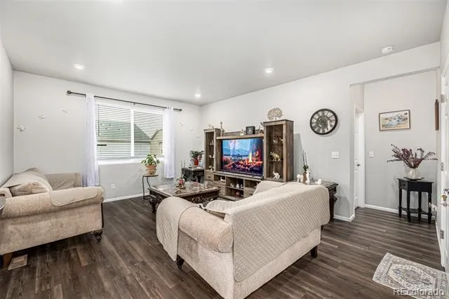 9227 Salida Street Commerce City, CO 80022