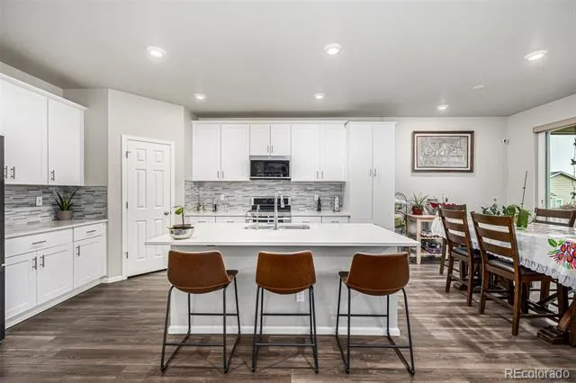 9227 Salida Street Commerce City, CO 80022
