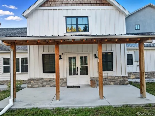 1636 Lakemoor Drive Florissant, CO 80816