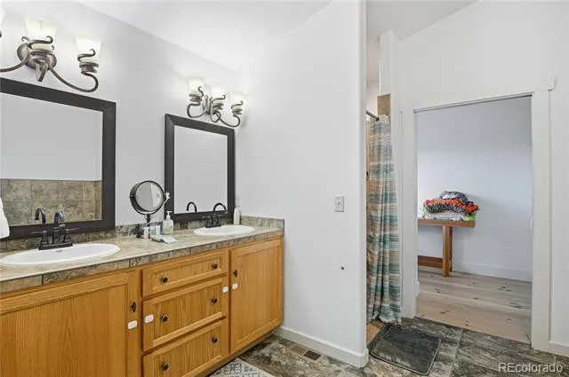 1636 Lakemoor Drive Florissant, CO 80816