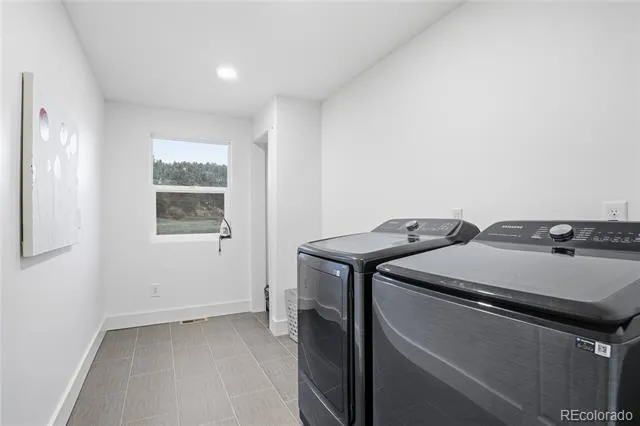 1636 Lakemoor Drive Florissant, CO 80816