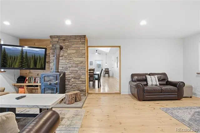 1636 Lakemoor Drive Florissant, CO 80816