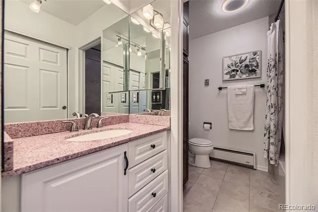 2437 S Victor Street #A Aurora, CO 80014