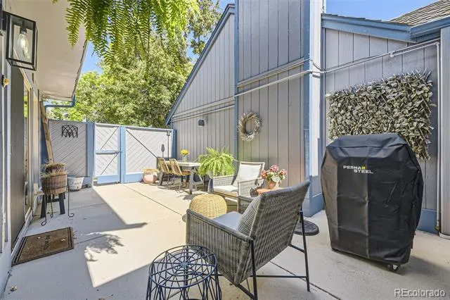 2437 S Victor Street #A Aurora, CO 80014