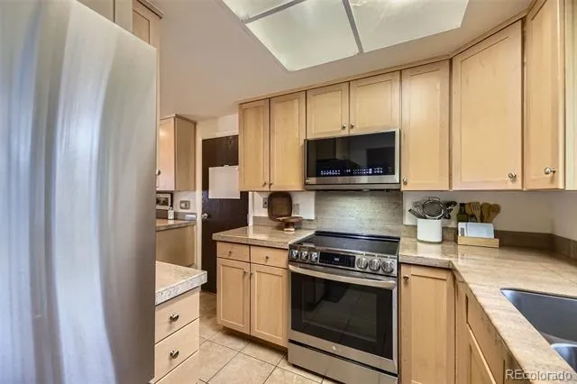 2437 S Victor Street #A Aurora, CO 80014