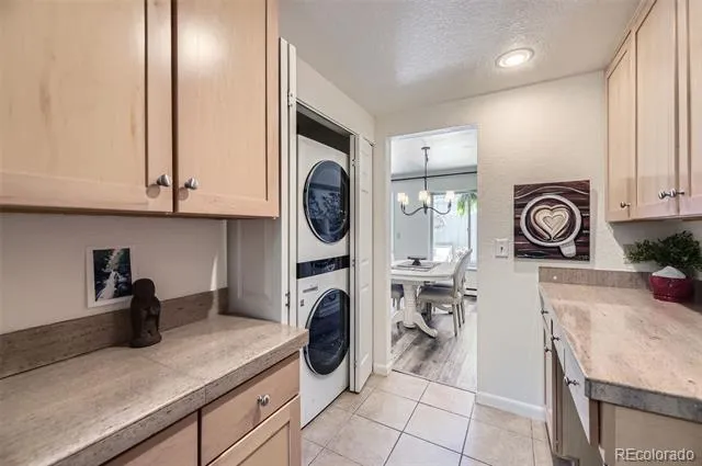2437 S Victor Street #A Aurora, CO 80014
