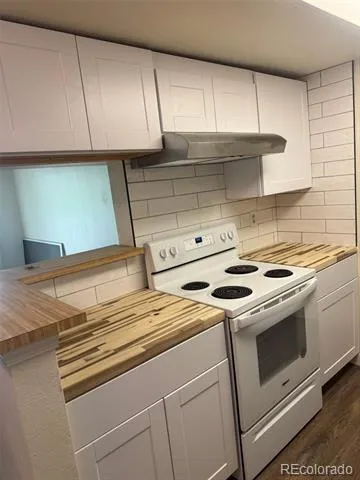 8555 Fairmount Drive #J Denver, CO 80247
