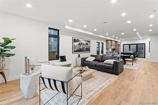 1448 Stuart Street Denver, CO 80204