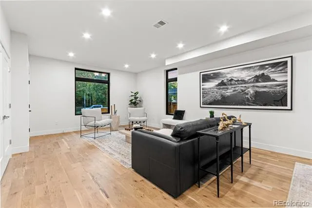 1448 Stuart Street Denver, CO 80204