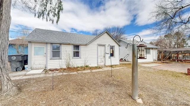 1402 9th Avenue Longmont, CO 80501