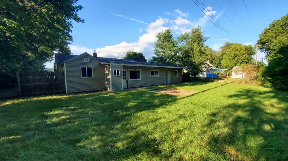 5131 Grand River Drive NE Grand Rapids, MI 49525