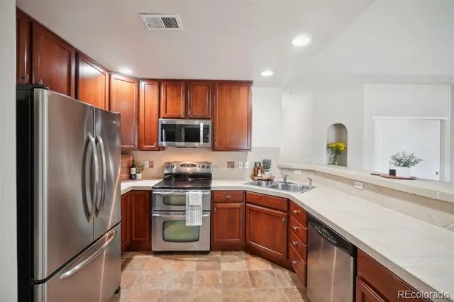 6283 Kilmer Loop #202 Golden, CO 80403