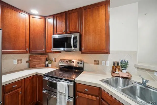 6283 Kilmer Loop #202 Golden, CO 80403