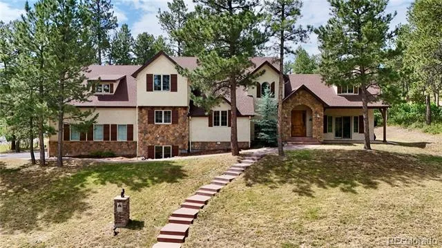 590 Cumberland Road Larkspur, CO 80118