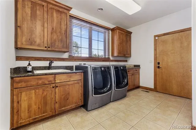 590 Cumberland Road Larkspur, CO 80118
