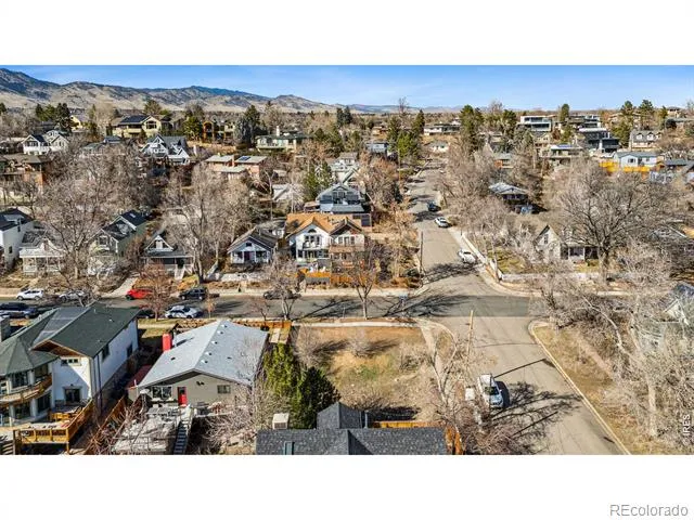 2240 Bluff Street Boulder, CO 80304