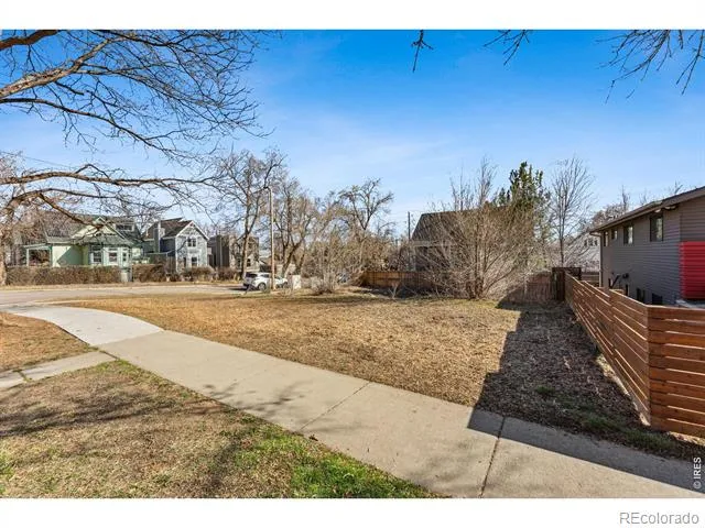 2240 Bluff Street Boulder, CO 80304