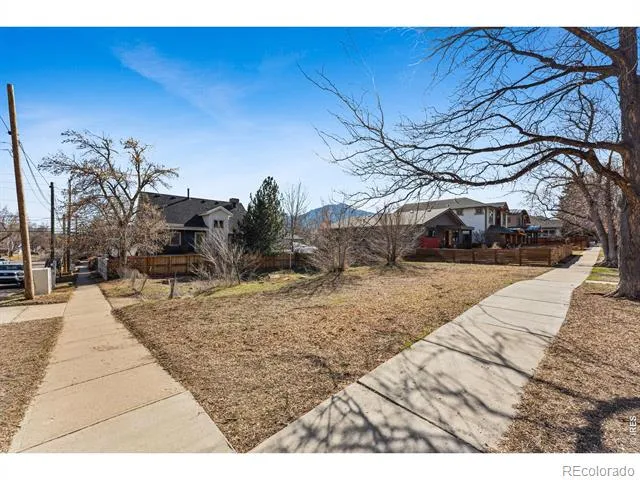 2240 Bluff Street Boulder, CO 80304