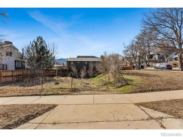 2240 Bluff Street Boulder, CO 80304