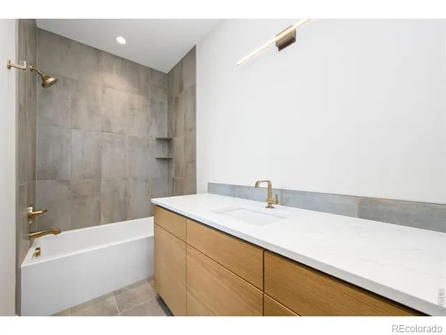 205 E 6th Street #400 Loveland, CO 80537