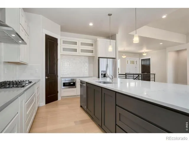 24113 E 36th Place Aurora, CO 80019