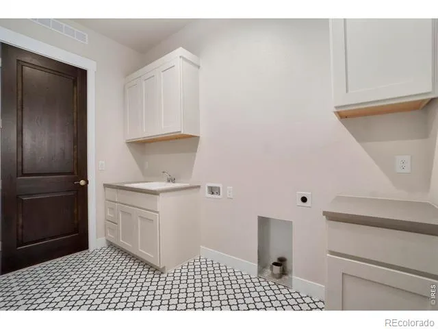 24113 E 36th Place Aurora, CO 80019