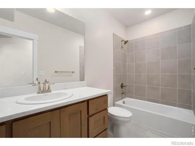 24113 E 36th Place Aurora, CO 80019