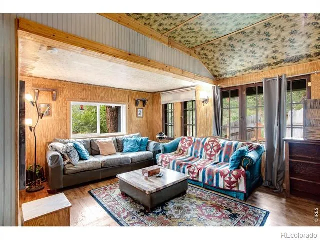 2248 Riverside Drive Lyons, CO 80540