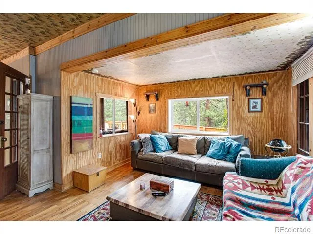 2248 Riverside Drive Lyons, CO 80540