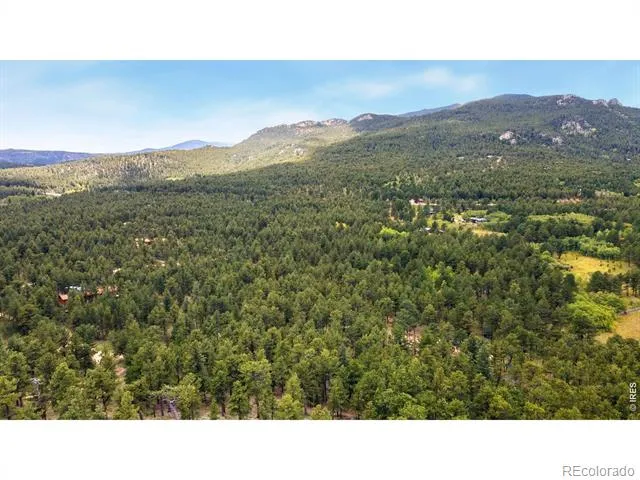 357 Big John Road Lyons, CO 80540