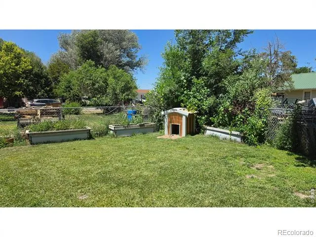 804 Warren Street Weldona, CO 80653