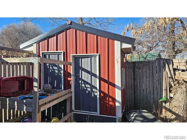 804 Warren Street Weldona, CO 80653