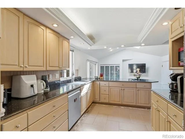 4584 Robinson Place Boulder, CO 80301