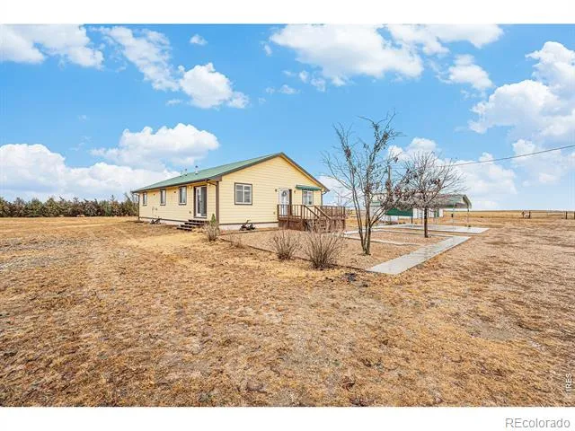 16444 County Road 7 Wiggins, CO 80654