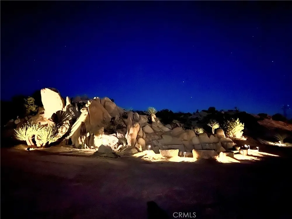 56898 Plaza Del Amigo Yucca Valley, CA 92284