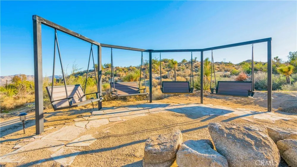 56898 Plaza Del Amigo Yucca Valley, CA 92284