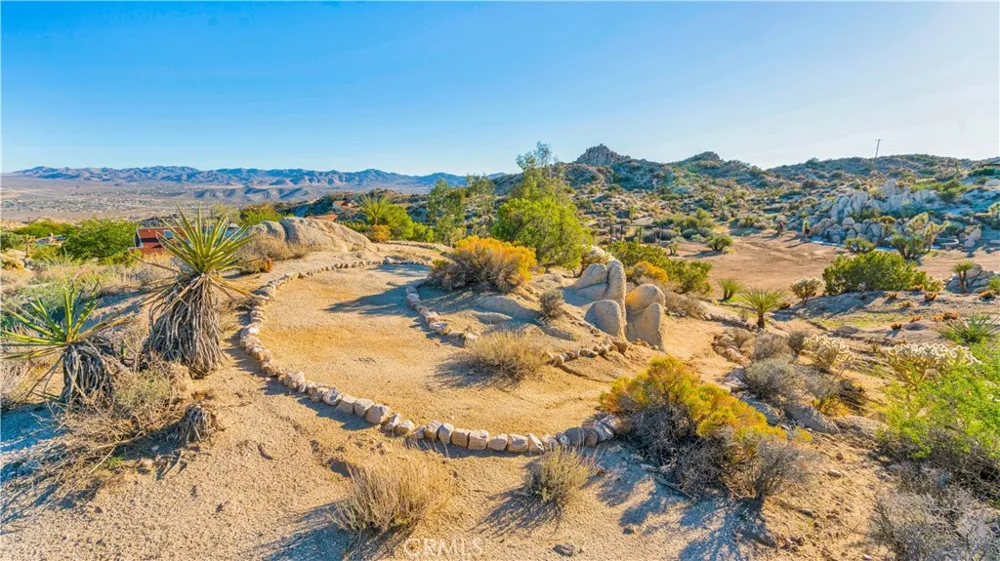 56898 Plaza Del Amigo Yucca Valley, CA 92284