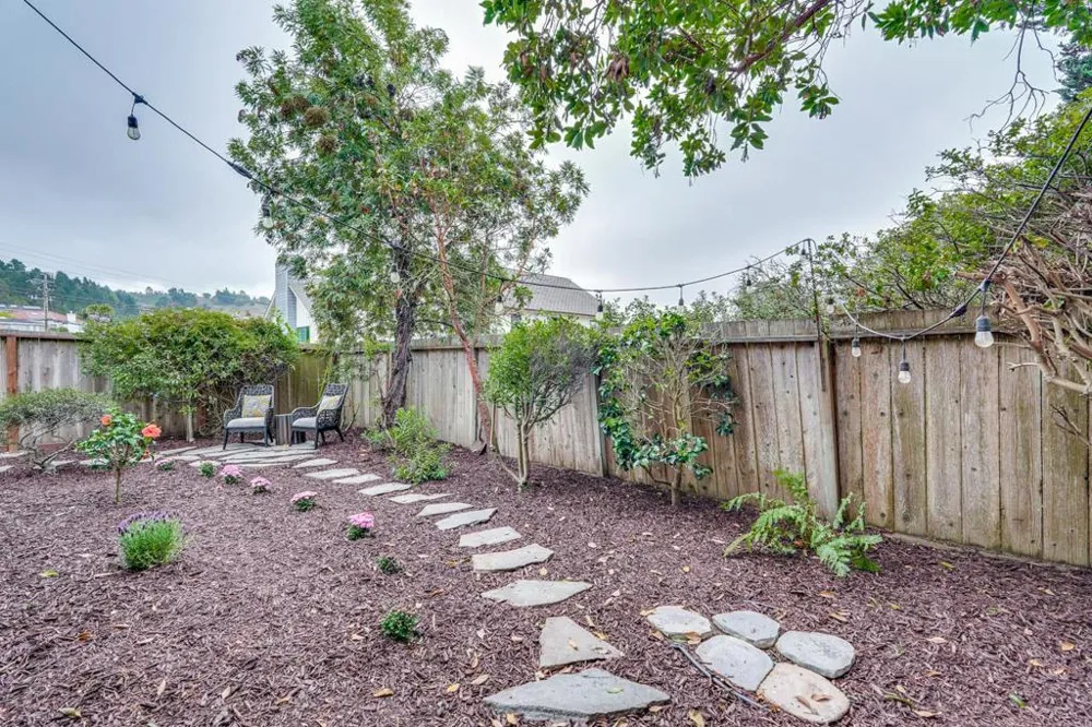 424 Lee Avenue Half Moon Bay, CA 94019