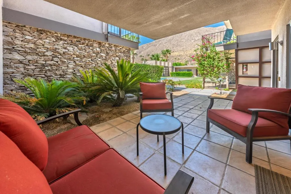 500 W Arenas Road #4 Palm Springs, CA 92262