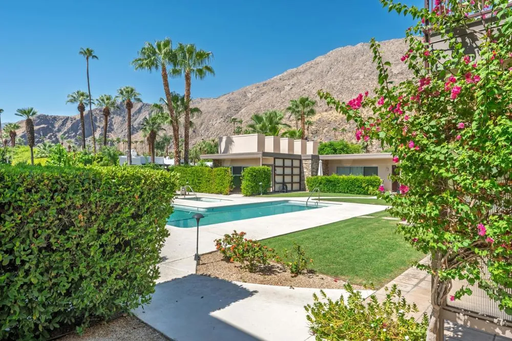 500 W Arenas Road #4 Palm Springs, CA 92262