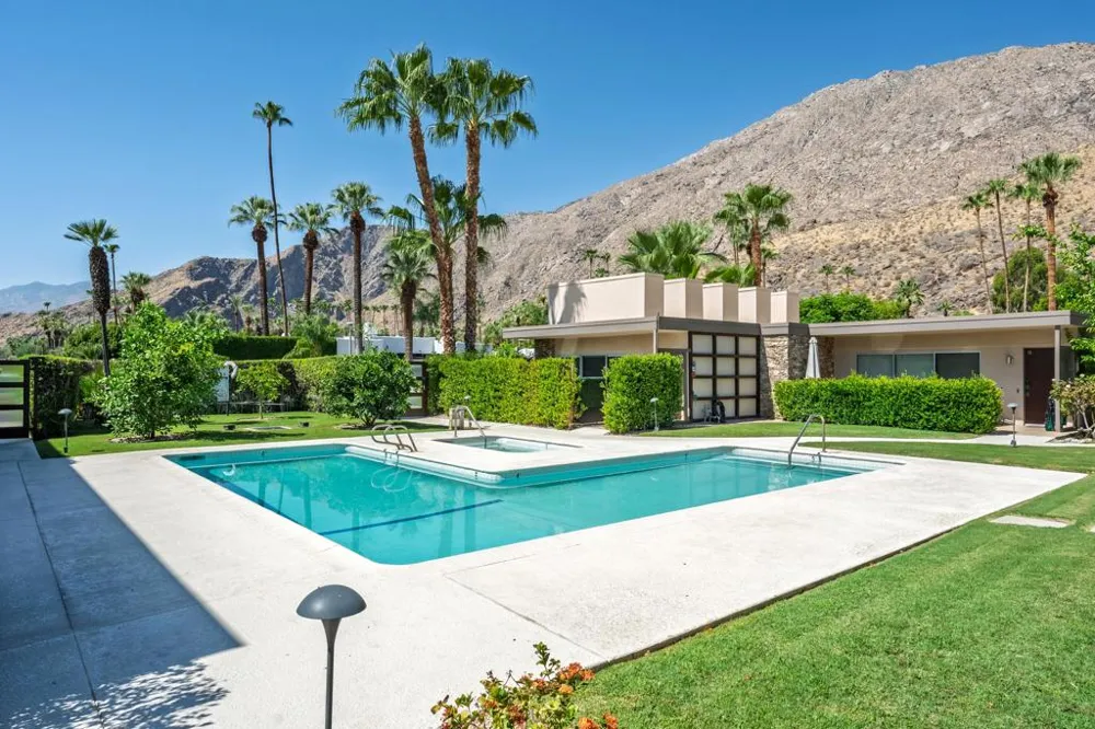 500 W Arenas Road #4 Palm Springs, CA 92262