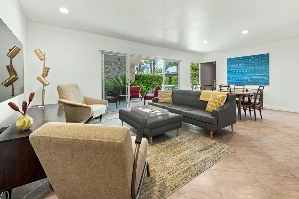 500 W Arenas Road #4 Palm Springs, CA 92262